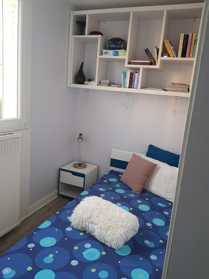 Chambres A Louer Dans Appartement Balcon - Wifi - Parking Gratuit Nevers Exterior photo