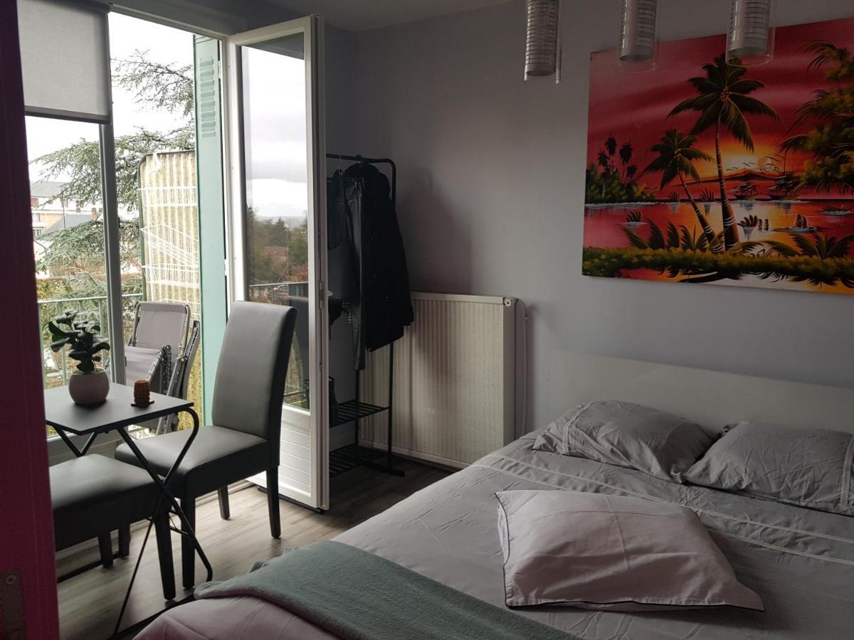 Chambres A Louer Dans Appartement Balcon - Wifi - Parking Gratuit Nevers Exterior photo