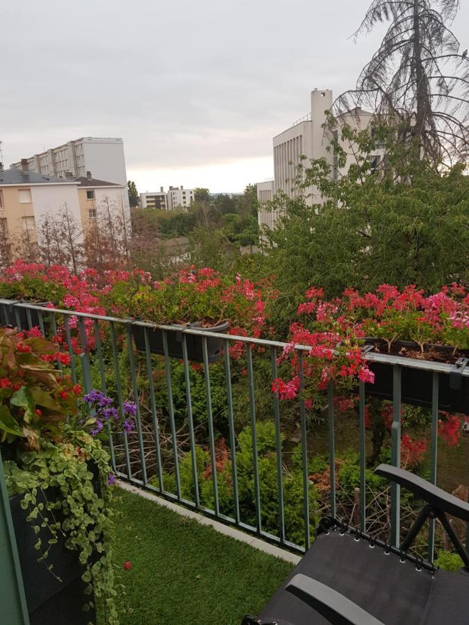 Chambres A Louer Dans Appartement Balcon - Wifi - Parking Gratuit Nevers Exterior photo